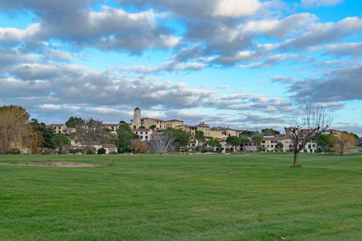 Appartement à MALLEMORT