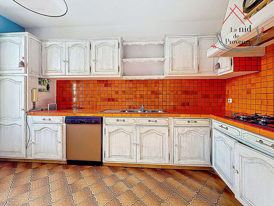 Maison à SAINTE-CECILE-LES-VIGNES