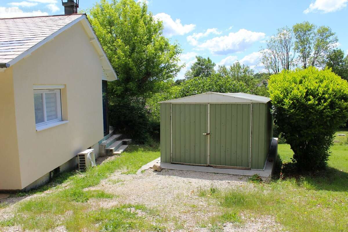Maison à MORESTEL