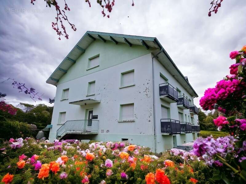 Appartement à BAINS-LES-BAINS