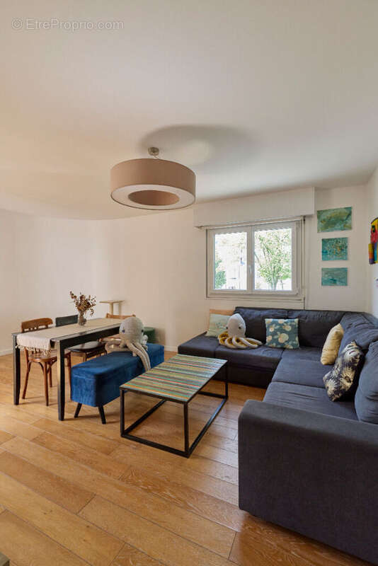 Appartement à PARIS-20E