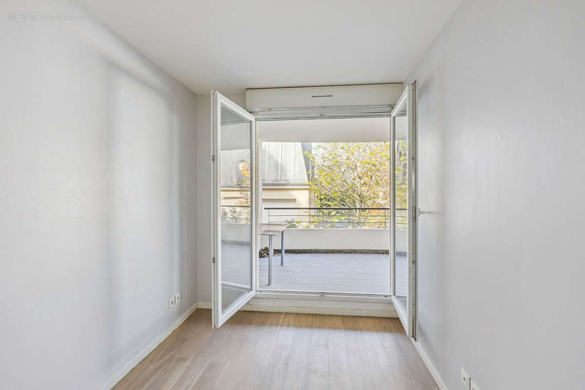 Appartement à NANTERRE