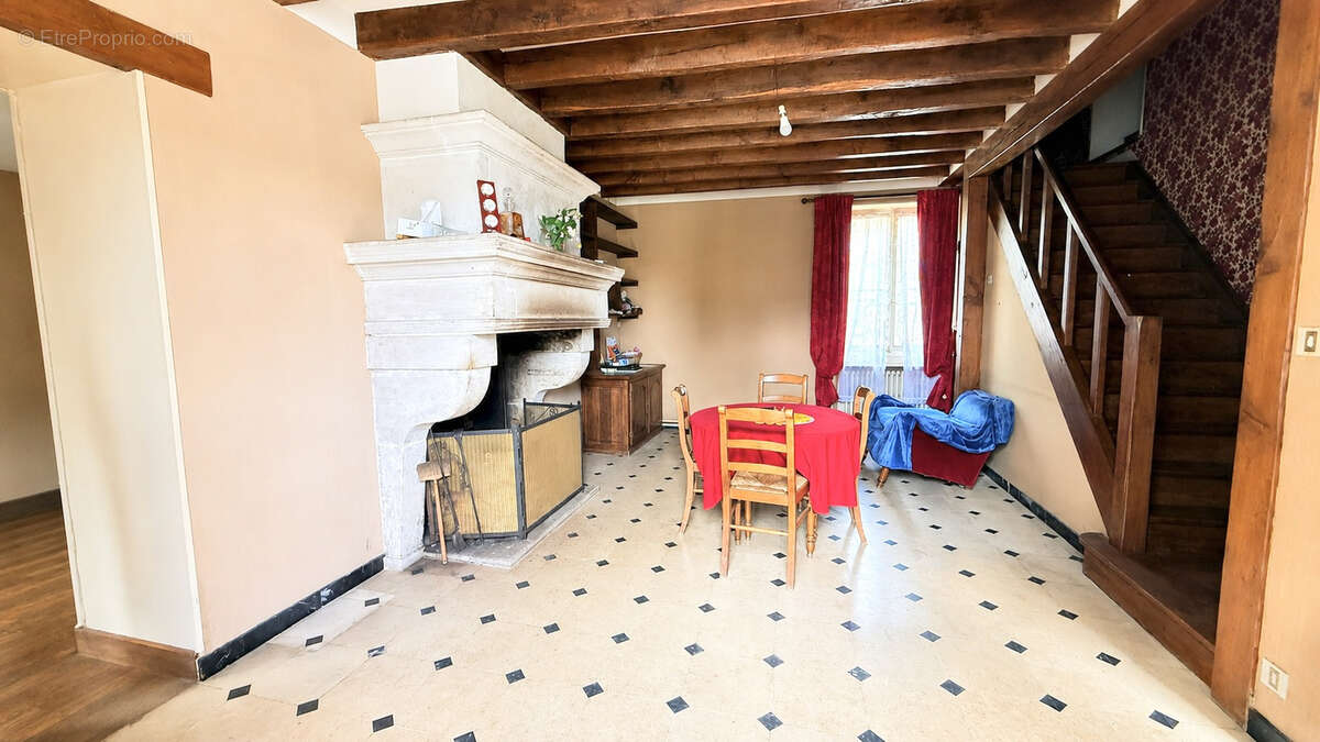 Maison à LA FERTE-GAUCHER