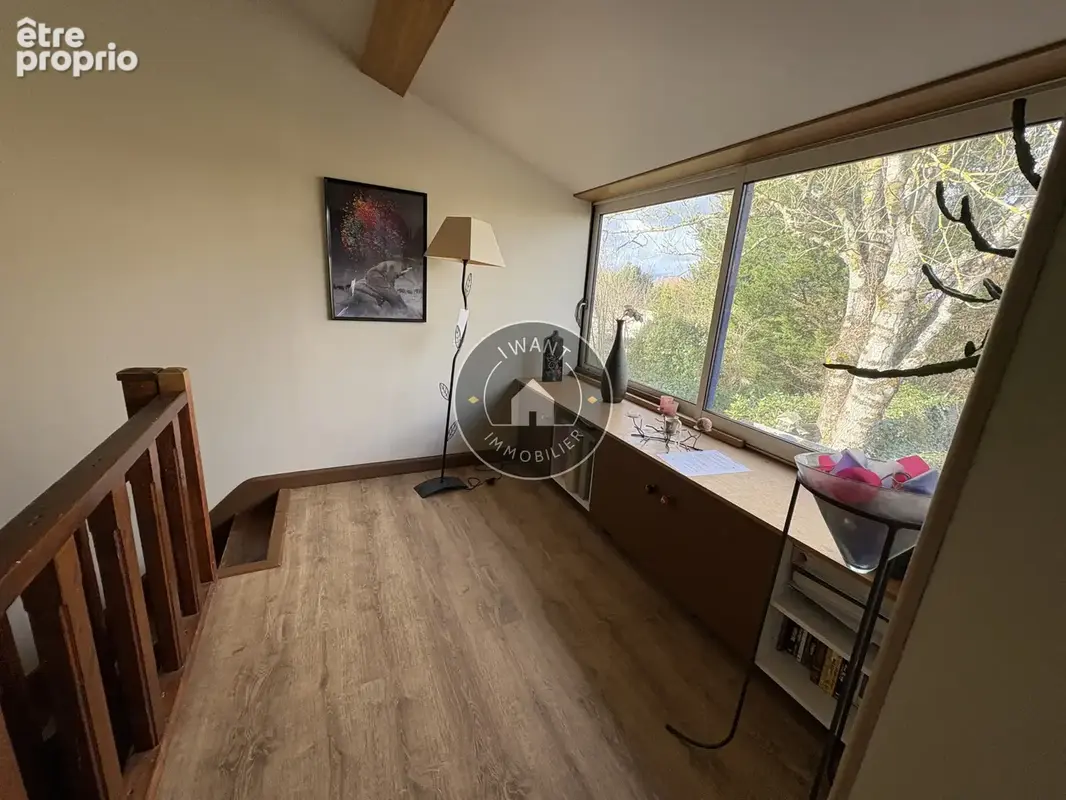 Maison familiale avec terrain et dépendance - photo 5