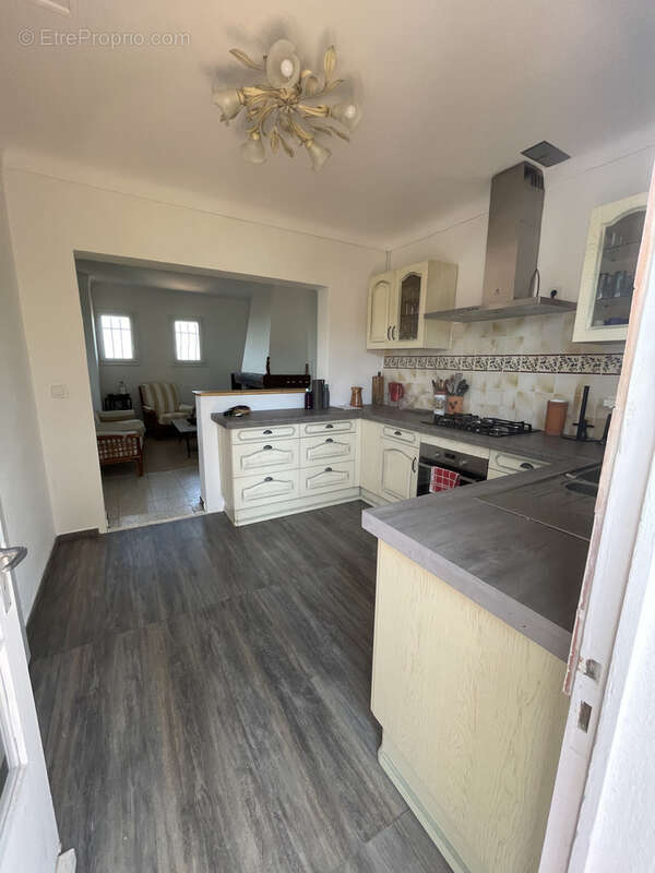 Maison à LES ISSAMBRES