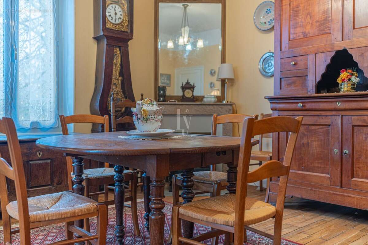 Maison à SAINT-GERMAIN-LES-BELLES