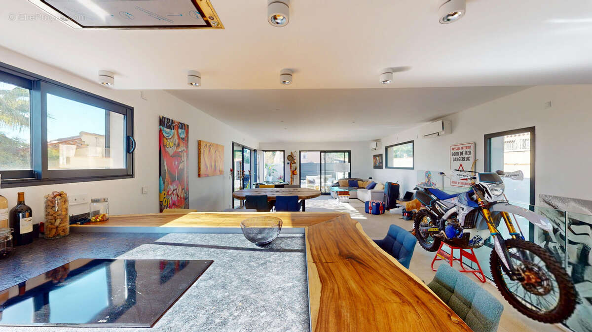 Maison à CARRY-LE-ROUET