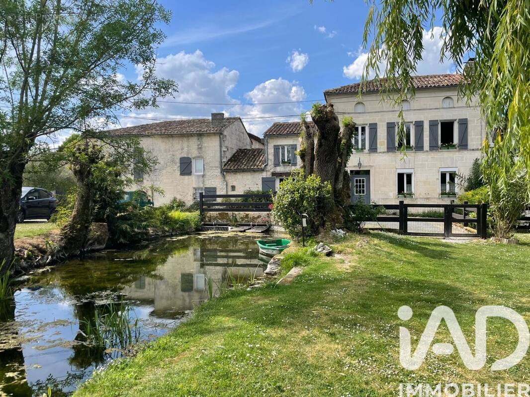 Photo 1 - Maison à CLAM