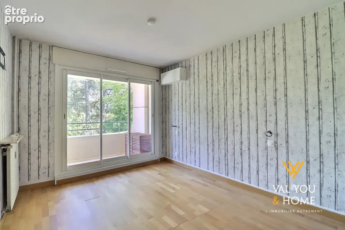 Appartement T4 90 m2 3 chambres 5ème Etage/6 avec ascenseur / Cave / Garage fermé - photo 10