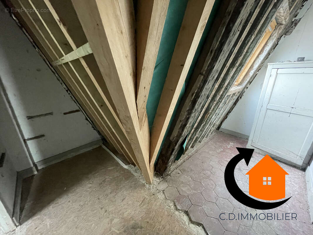 Maison à CHAMPROND-EN-GATINE