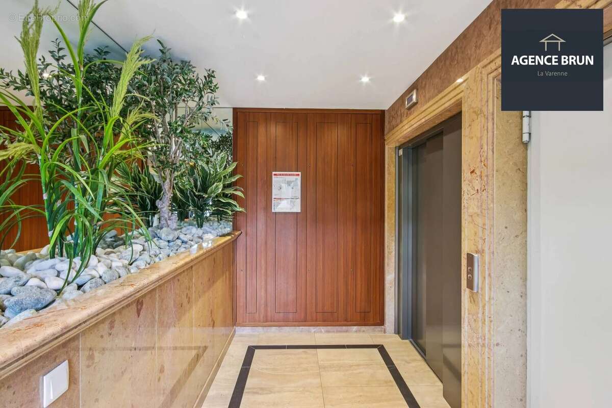 Appartement à SAINT-MAUR-DES-FOSSES