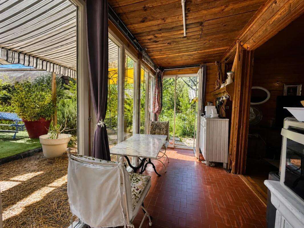 Chalet de 1 pièce de 32 m² à Lantosque - photo 4