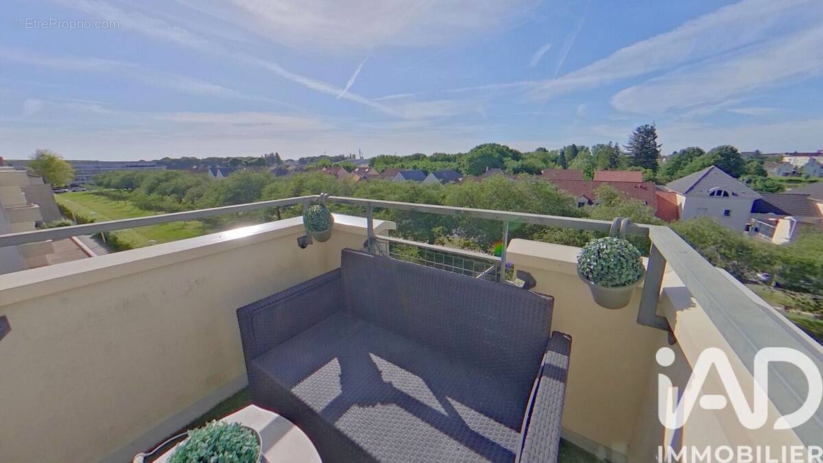 Photo 1 - Appartement à MOISSY-CRAMAYEL