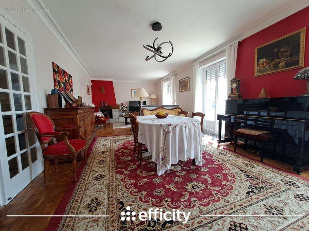 Maison à PLONEOUR-LANVERN