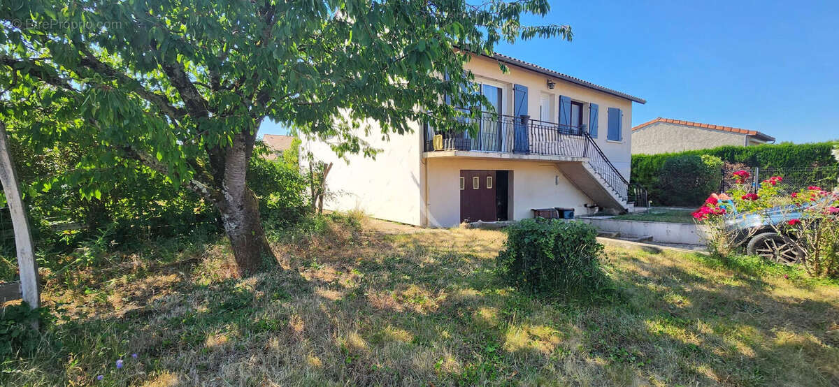 Vivonne - 3 chambres - jardin - garage - cave - photo 14