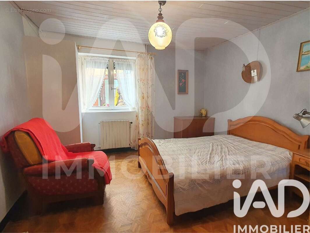 Maison 97 m² à Saint-Laurent-De-Ceris  - photo 6