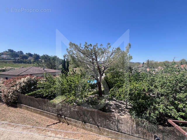 Appartement à PEYROLLES-EN-PROVENCE