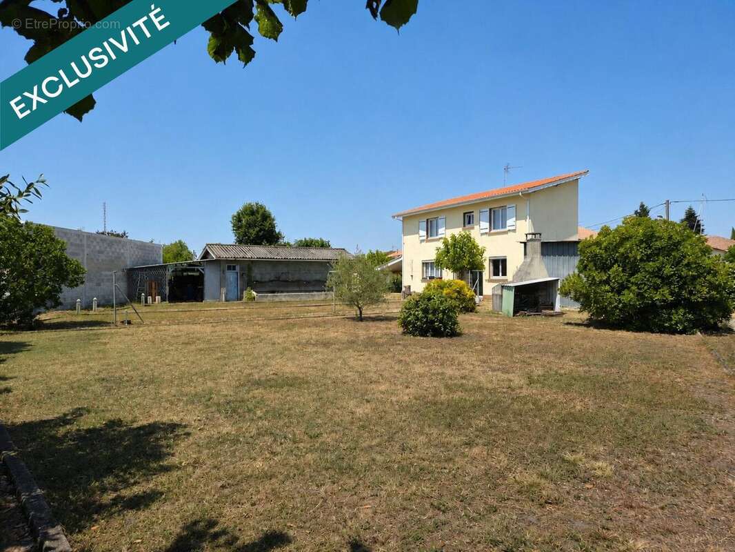 Maison 147 m² à Pauillac  - photo 2