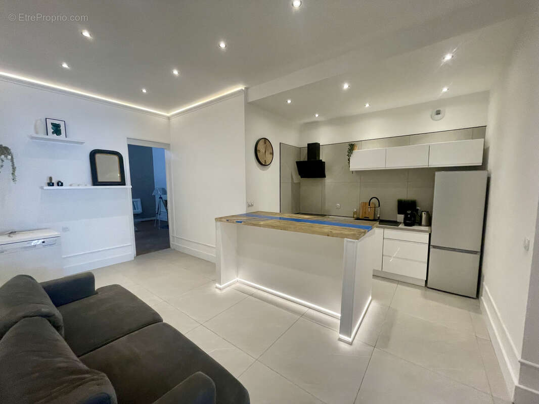 Appartement à SAINT-ETIENNE