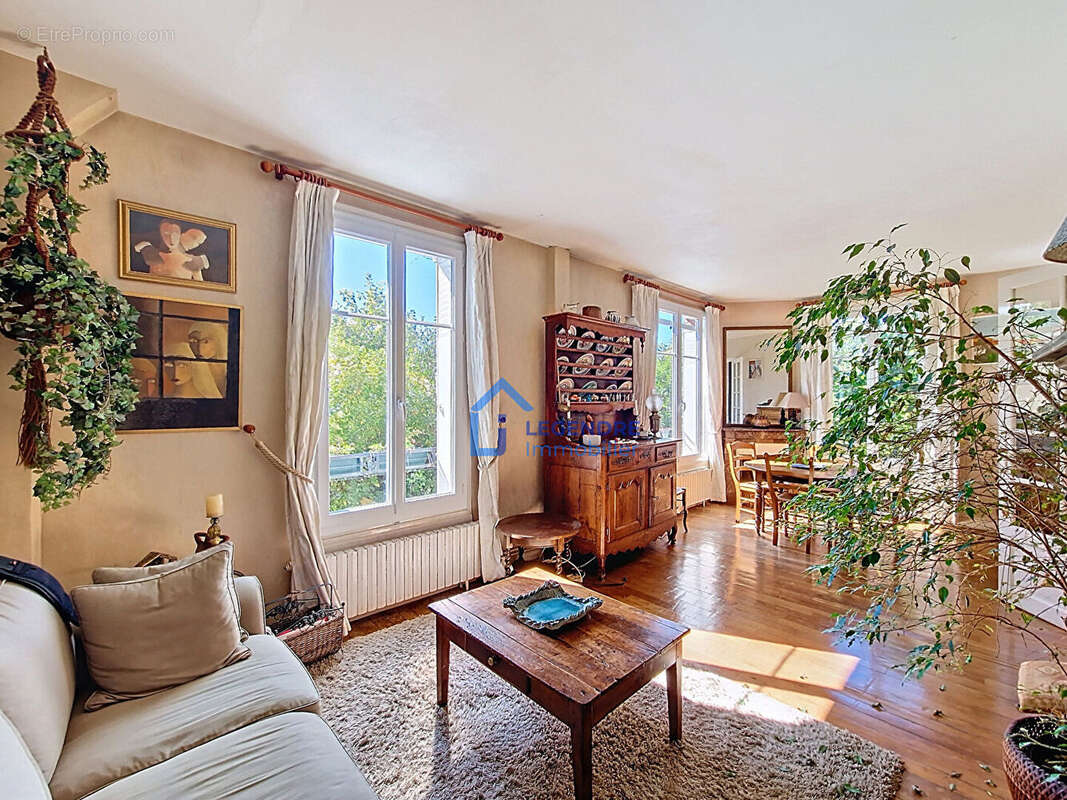 Maison à MONTIGNY-LES-CORMEILLES