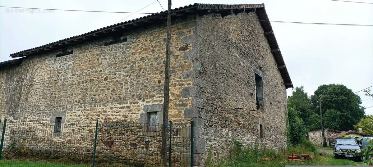 Maison à SAINT-MATHIEU