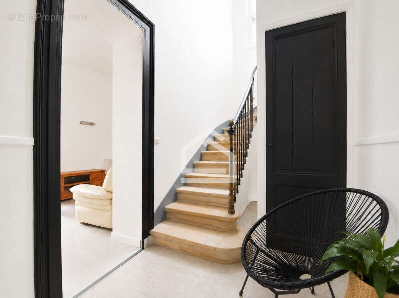 Maison 138 m² à Talence  - photo 4