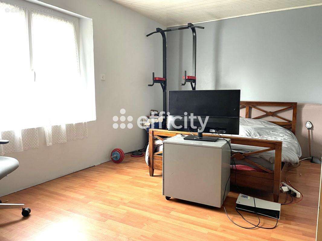 Maison à SAINTE-GENEVIEVE