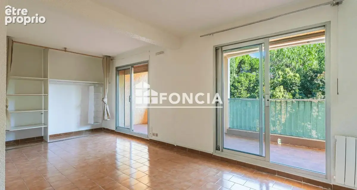 Appartement à SIX-FOURS-LES-PLAGES