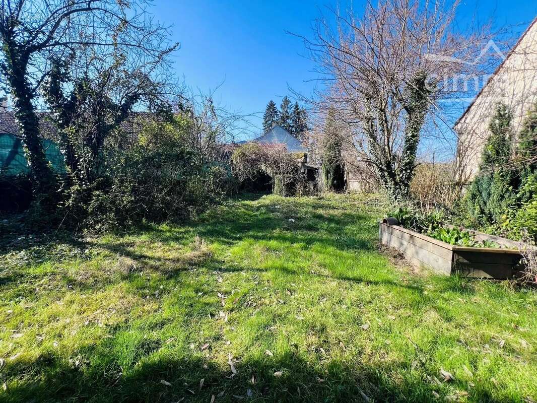 Maison à CIRES-LES-MELLO