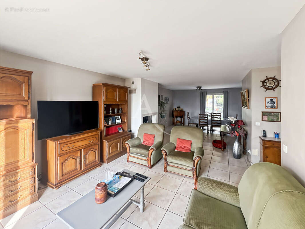 Maison Vaux sur Seine 130m² - 4 chambres - photo 3