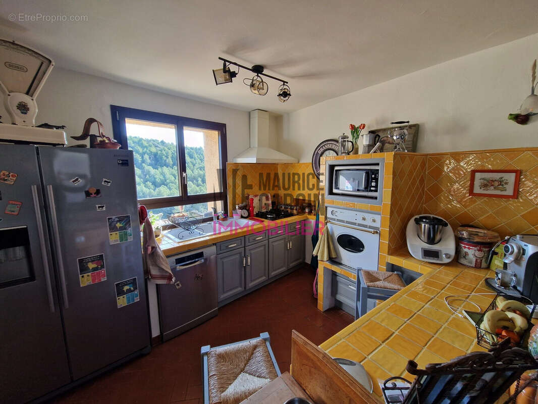 Maison à SAUMANE-DE-VAUCLUSE