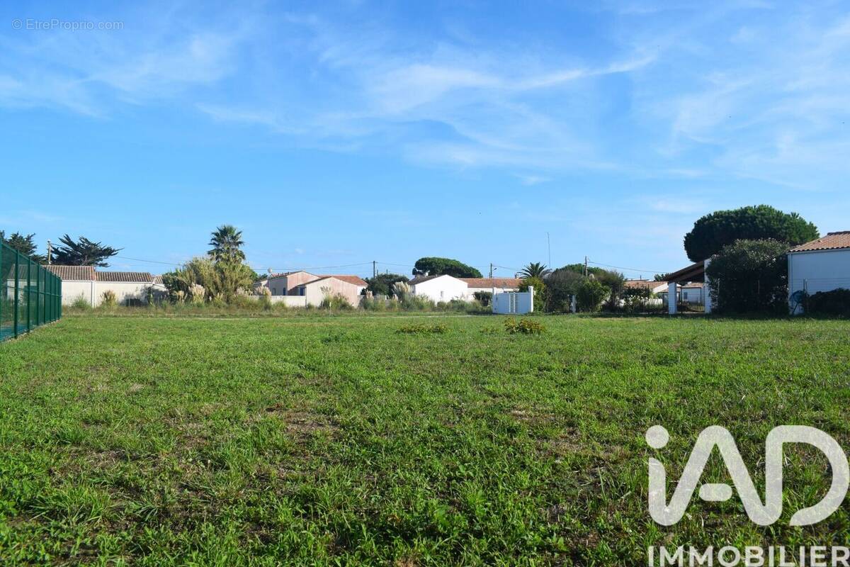 Photo 1 - Terrain à SAINT-DENIS-D'OLERON