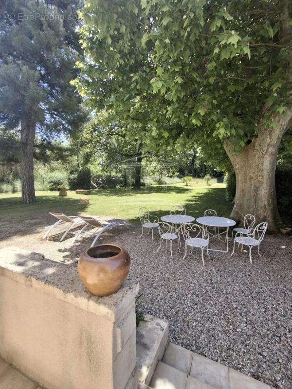 Maison 163 m² à Sorgues  - photo 2