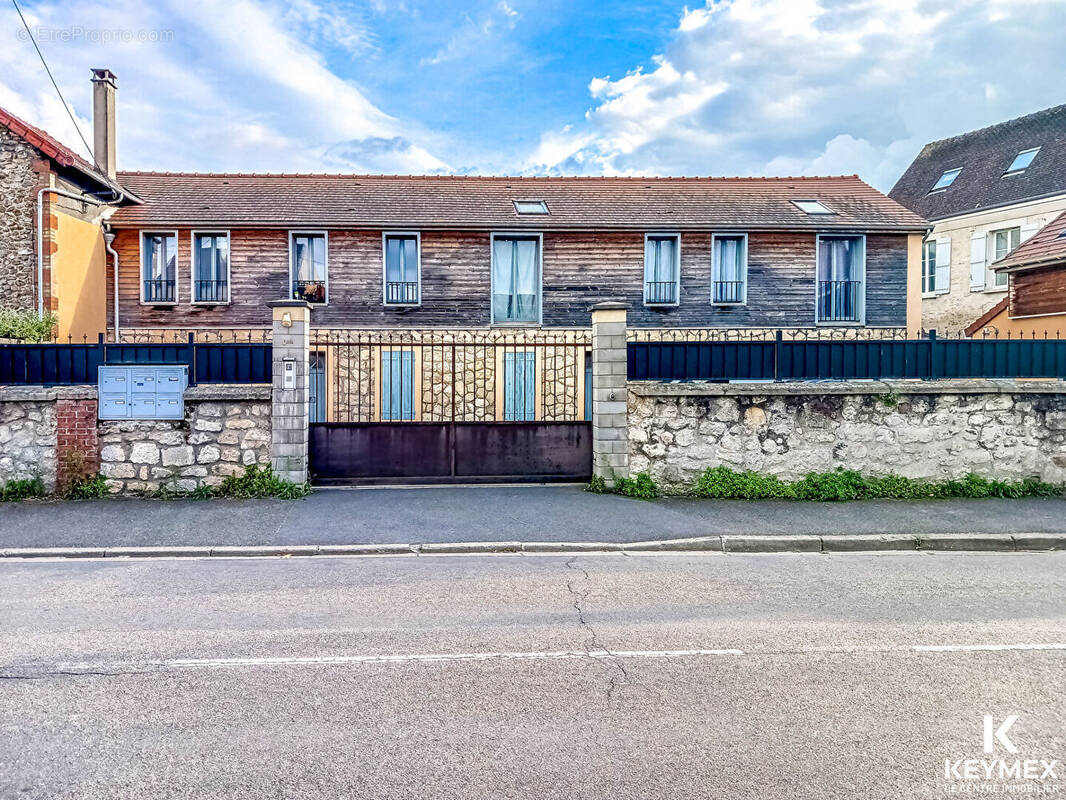 Appartement à BRUYERES-SUR-OISE