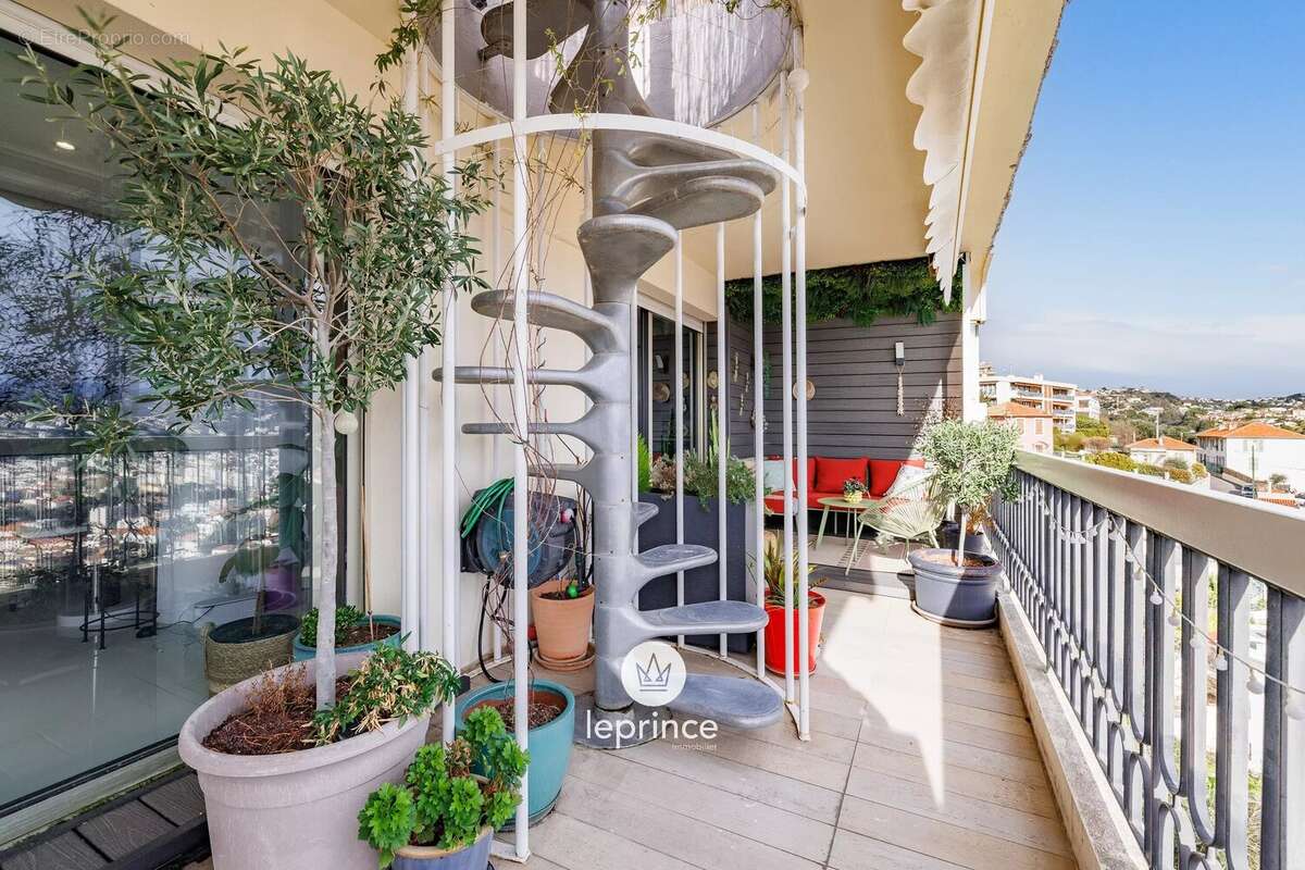 Appartement à NICE