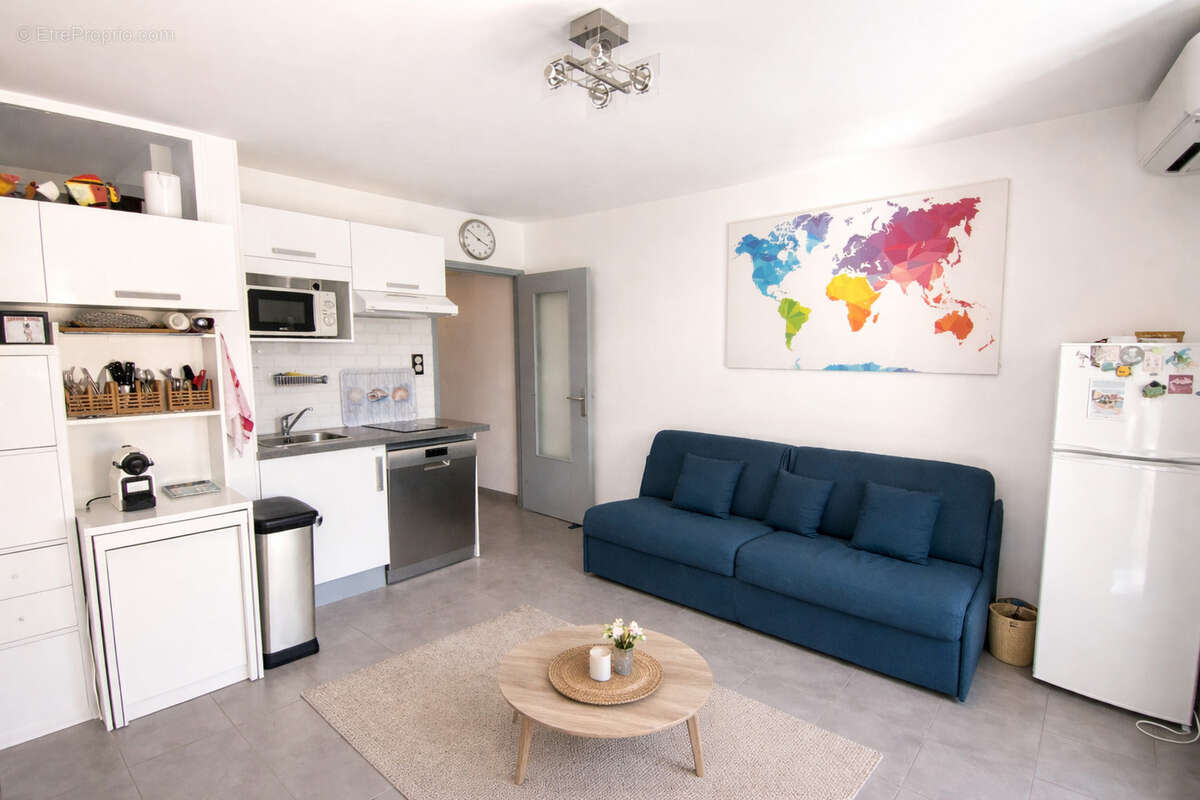 Appartement à SAINT-CYR-SUR-MER