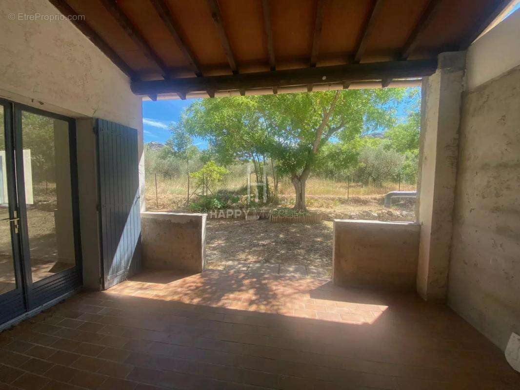 Ensemble immobilier Alpilles Sud sur terrain de 3627 M2 - photo 14