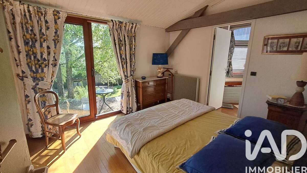Photo 7 - Maison à BURES-SUR-YVETTE