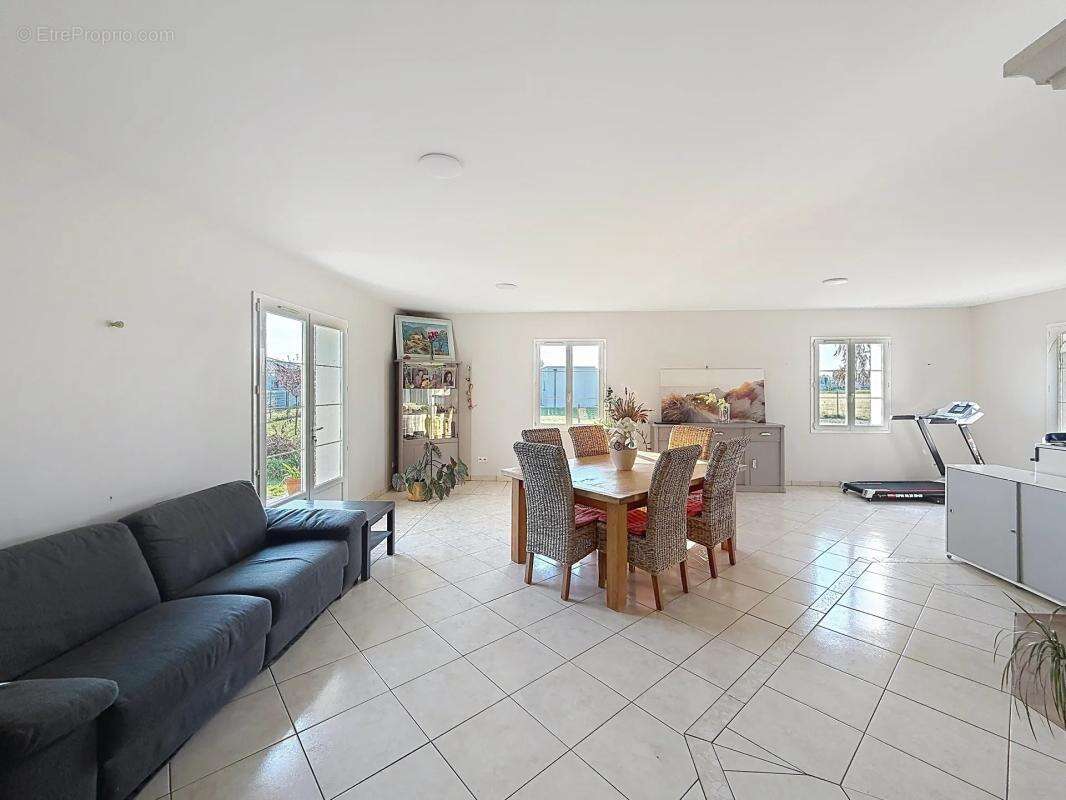 Maison à CASTELSARRASIN