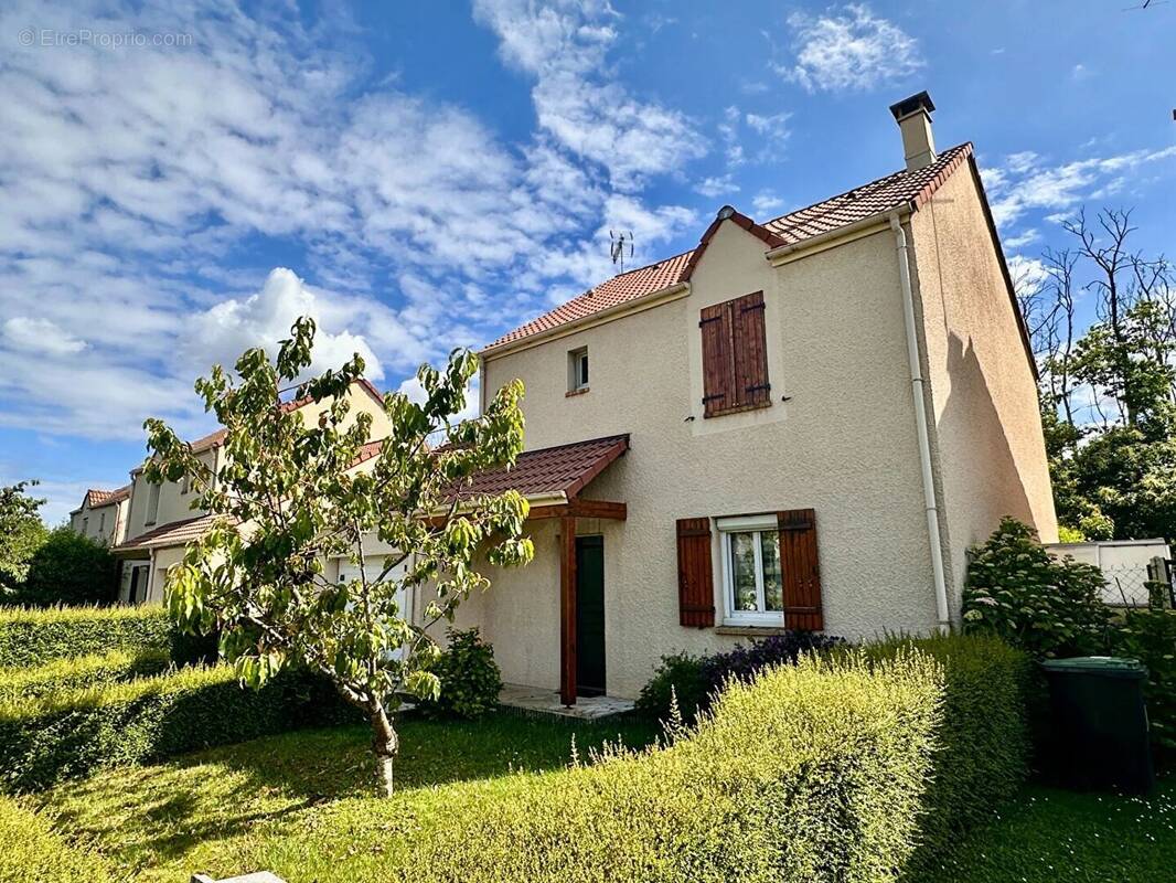 Maison à MONTMORENCY
