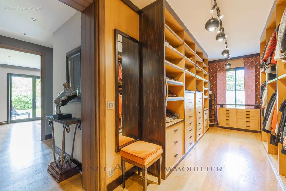 Maison à CROISSY-SUR-SEINE