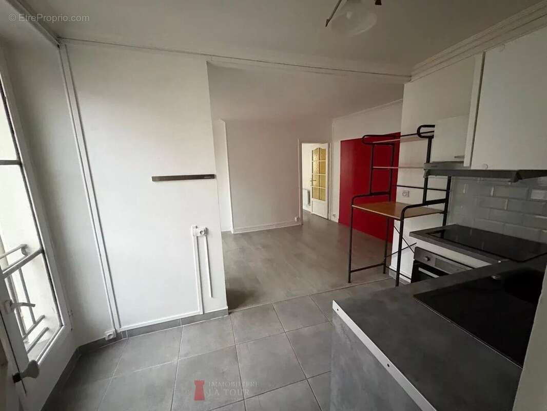 Appartement à PARIS-16E