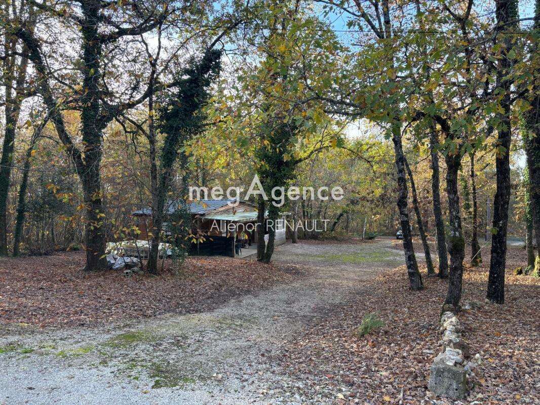 Maison à ROUFFIGNAC-SAINT-CERNIN-DE-REILHAC