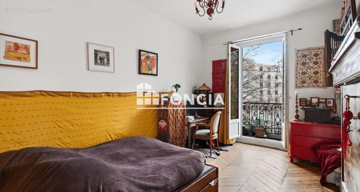 Appartement à PARIS-10E