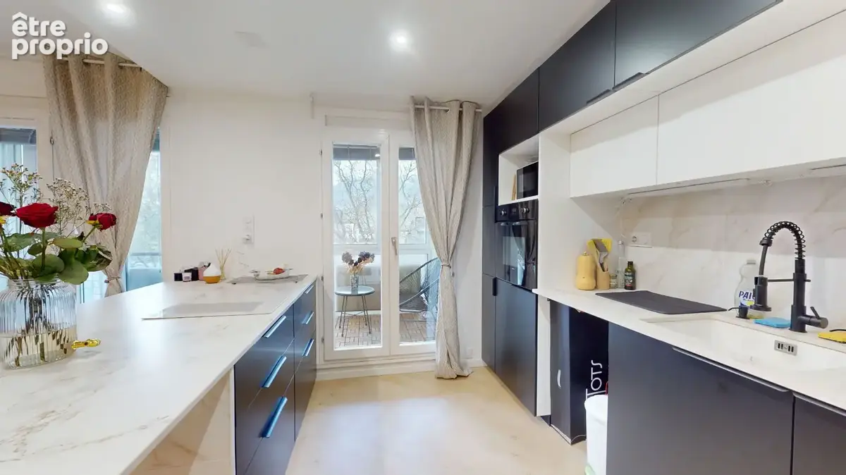 Appartement 4 pièces 80m2 avec terrasse au DERNIER ETAGE - Grenoble Gare / Europole - photo 6
