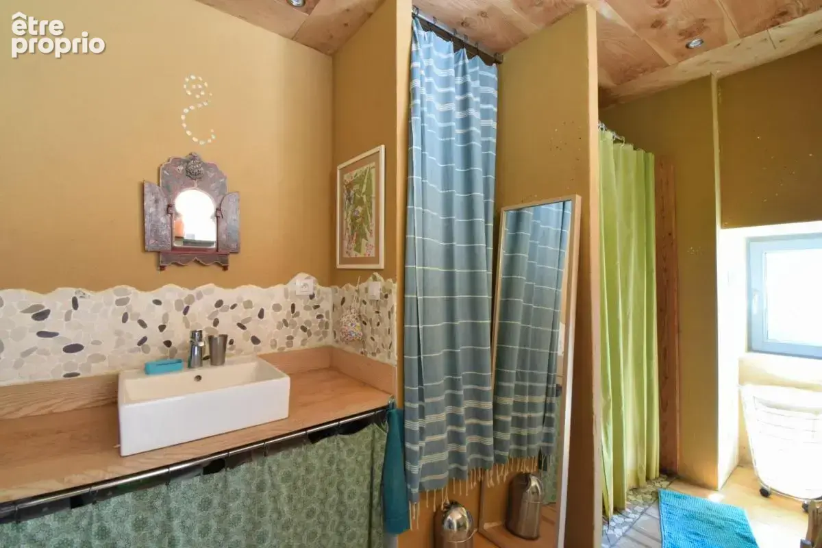 EXCLUSIVITE / Très belle maison avec dépendances et terrain / 63160 Glaine Montaigut - photo 7