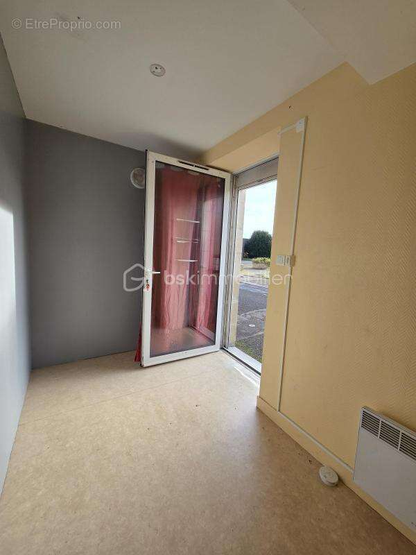 Opportunité exceptionnelle au cœur de Saint-Secondin – Immeuble mixte commerce & habitation - photo 13