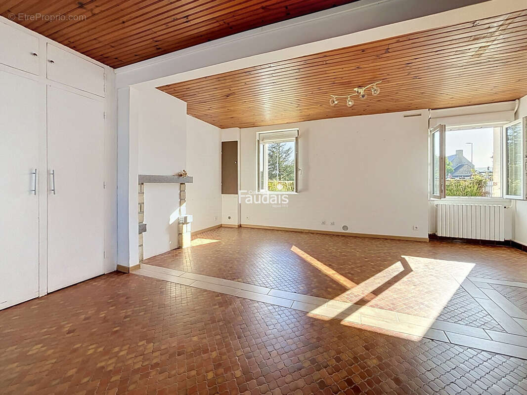 Maison 70 m² à Doville  - photo 5