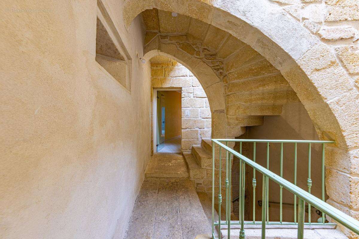 Maison à AIGUES-VIVES