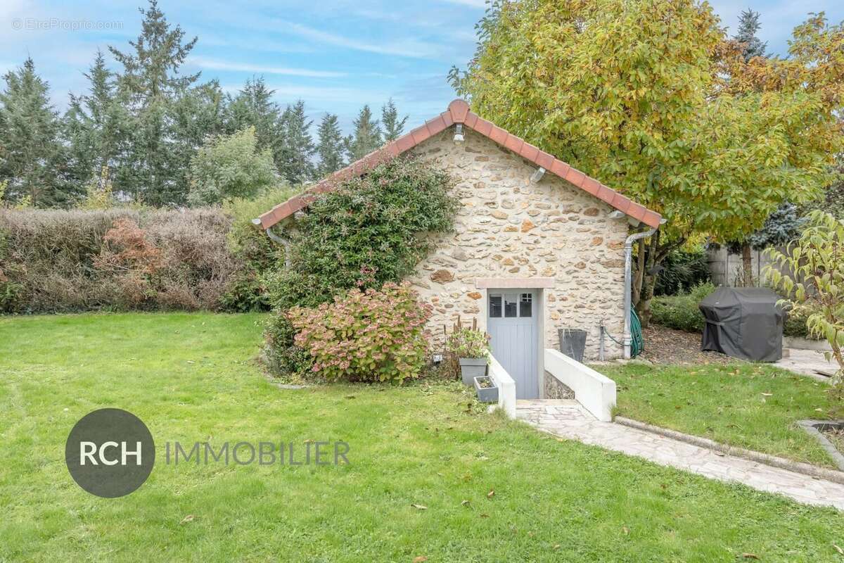 Maison à MONTFORT-L'AMAURY